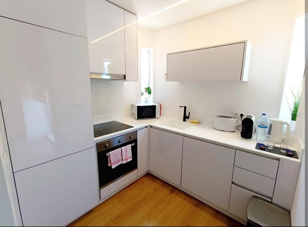 Camoes Appartments Порто Екстериор снимка